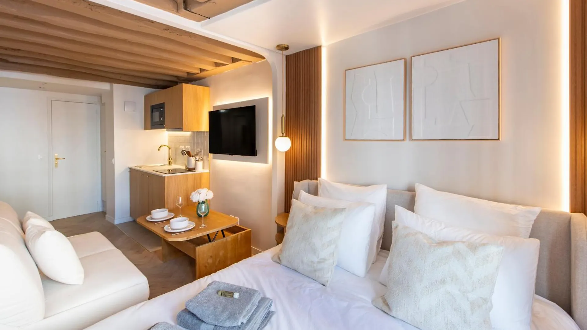 Daire Louvre - Rivoli - Designer Studio - Sleeps 3P Paris Fransa